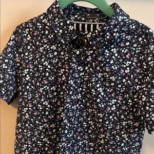 Wrinkle free short sleeve button down